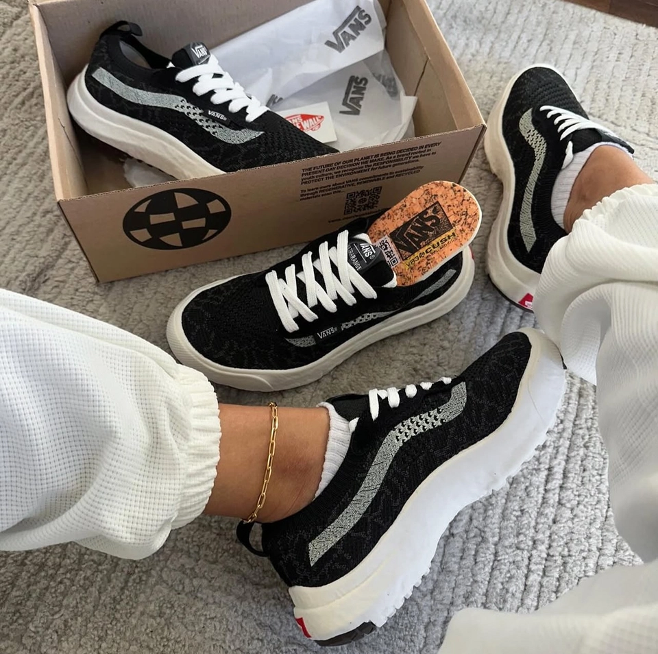 VANS VR3  - 4