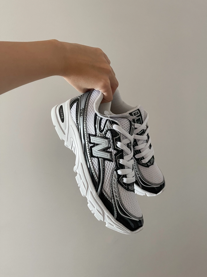 New Balance 740 - 2