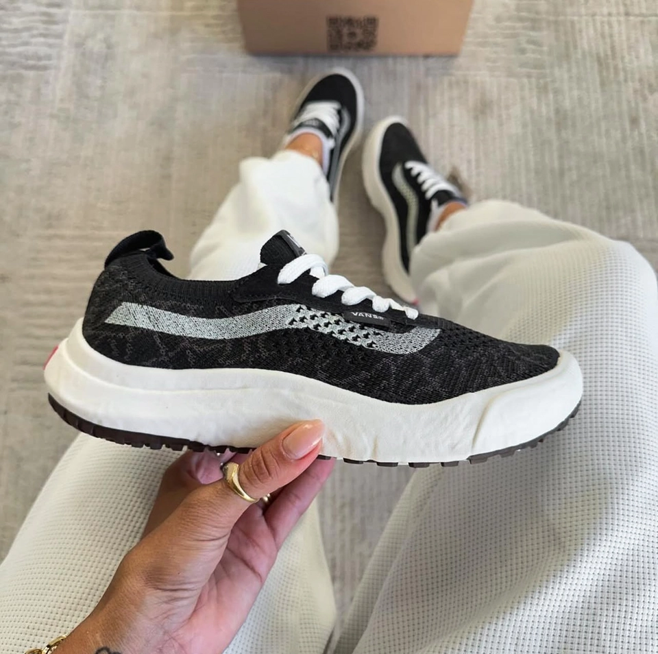 VANS VR3 