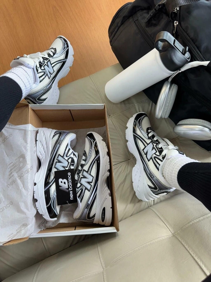 New Balance 740 - 6