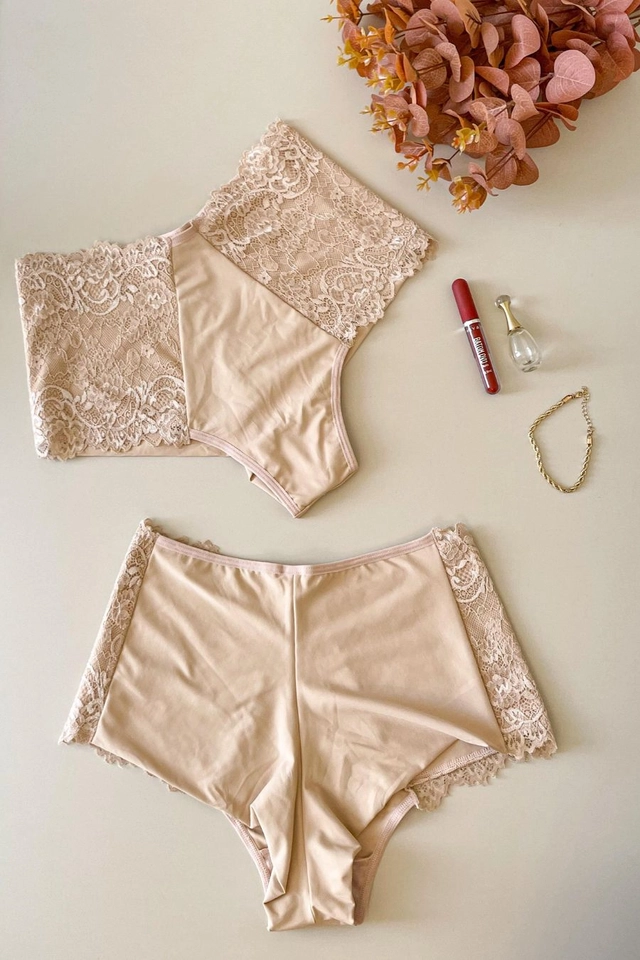 Calcinha fio duplo hot pants confort; lateral larga em renda; lateral com 18 cm de altura  - imagem 3