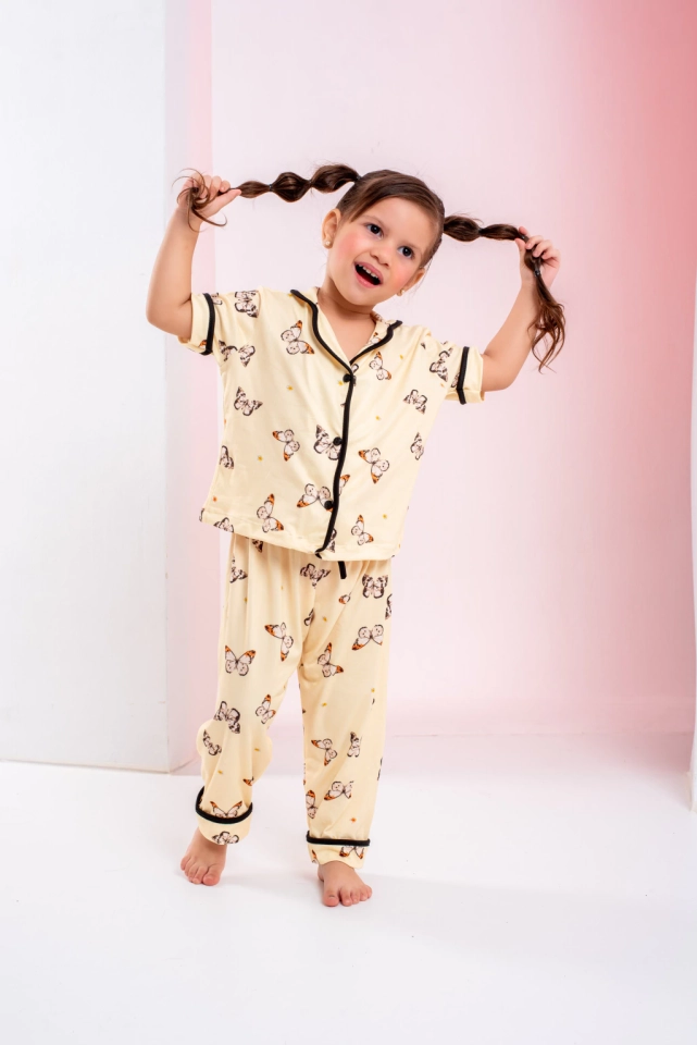 Pijama Americano Longo  Infantil Borboletas Amarelo - imagem 1