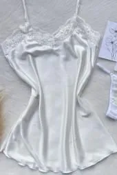 Camisola Ellen em Cetim com Toque de Seda e Renda - imagem 3