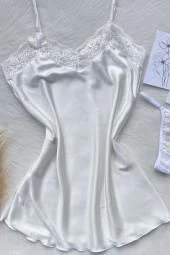 Camisola Ellen em Cetim com Toque de Seda e Renda - 3