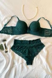 Conjunto Rendado com Base em Espuma Base Lateral, Calcinha Sofisticada de Cintura Alta e Laço Delicado com Ponto de Luz - 3