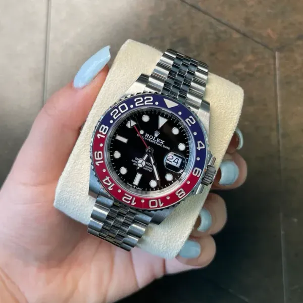 Rolex GMT-Master II - Pepsi