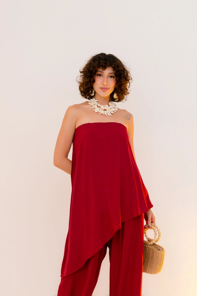PRÉ-VENDA Blusa Assimétrica Frutas Vermelhas  - imagem 1