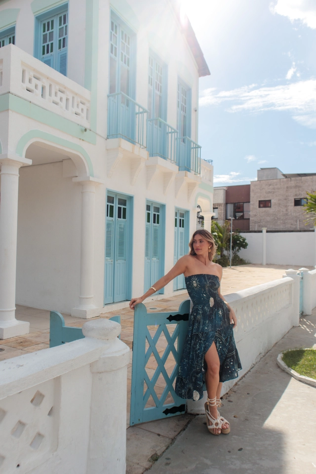 PRĂ-VENDA Vestido Que Vira Saia Cosmo - 1