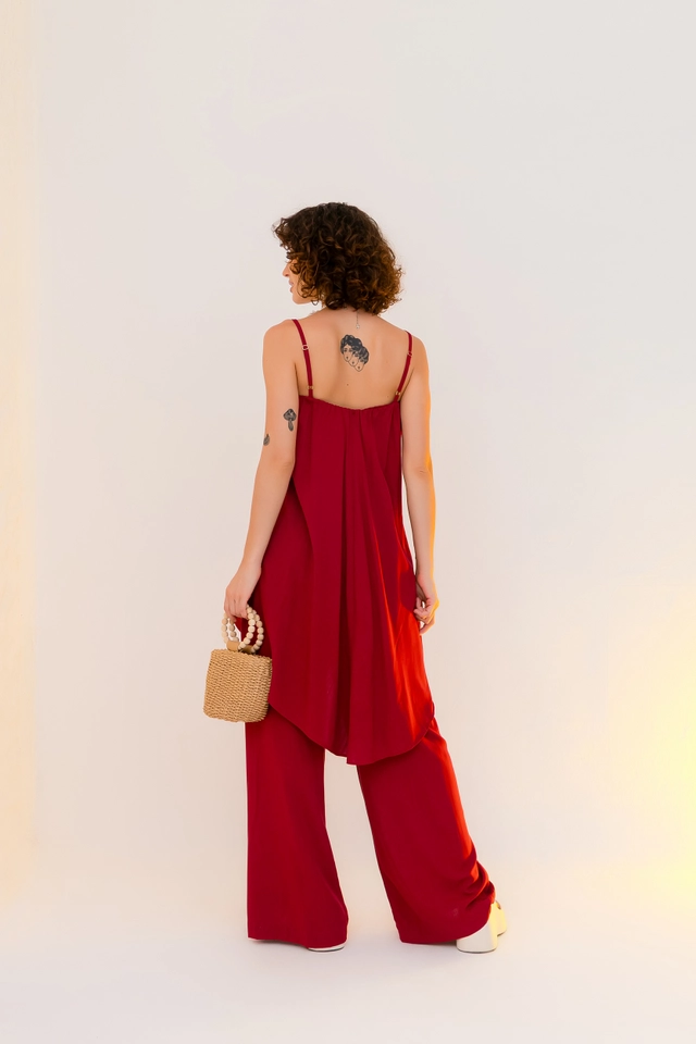 PRÉ-VENDA Blusa Assimétrica Frutas Vermelhas  - imagem 4