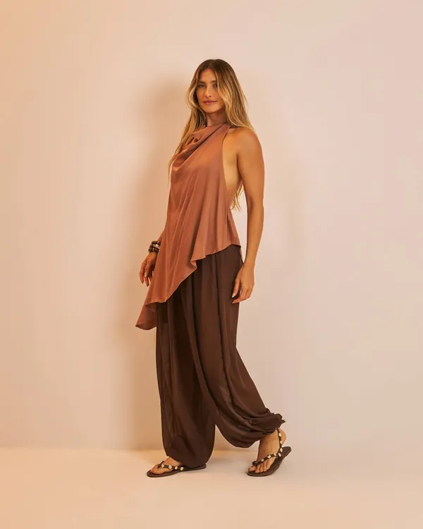 PRÉ-VENDA Blusa assimétrica Zide Avelã  - imagem 4