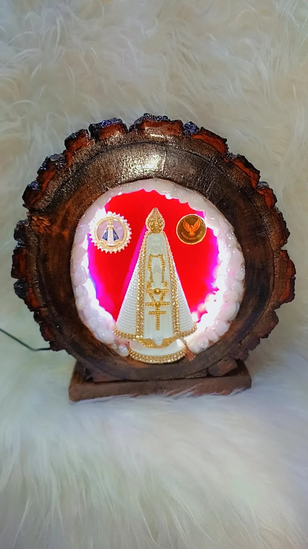 Santuário Rústico Nossa Senhora Aparecida Fundo em Resina Vermelho e LED Branco - 2