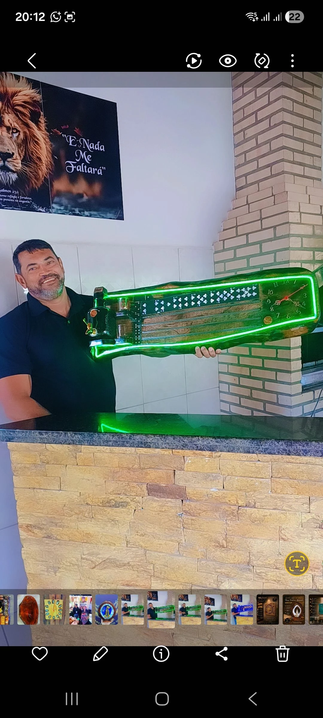 Expositor de Facas com Porta-Bebidas e Relógio Integrado  - 2