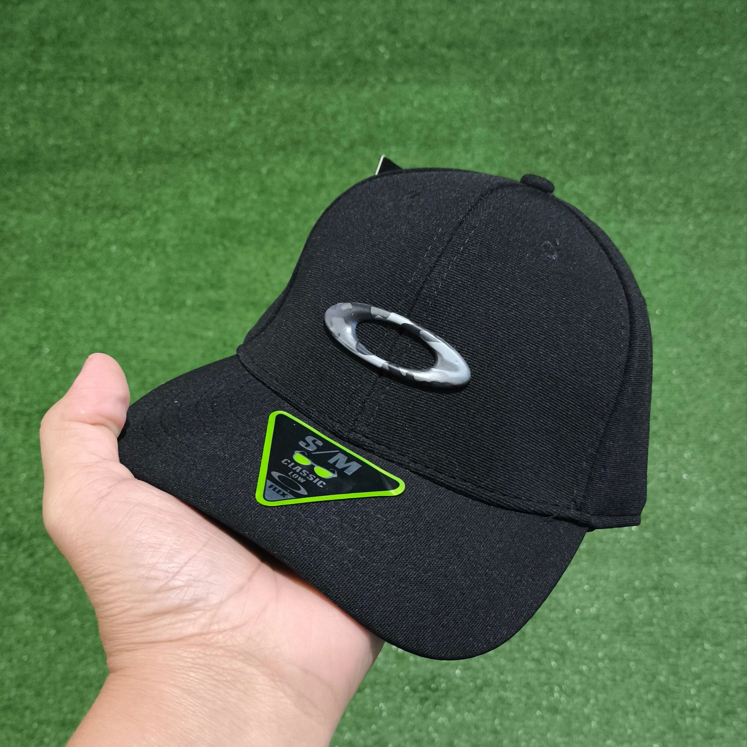 Boné Oakley - Preto/Cinza - 2