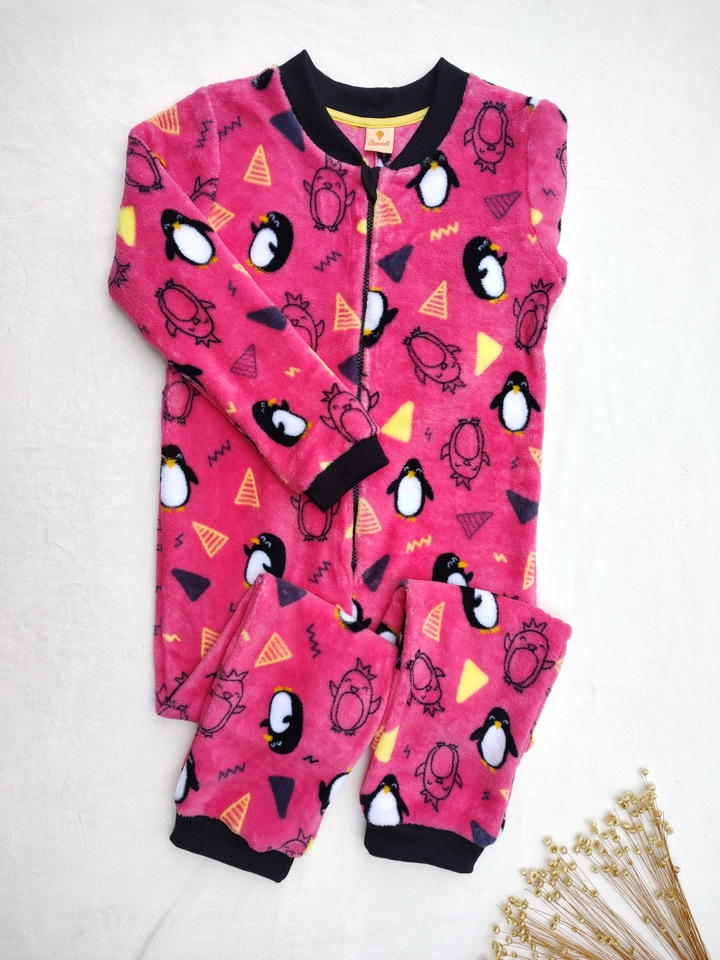 Macacão Fleece Peluciado Pinguim Pink 