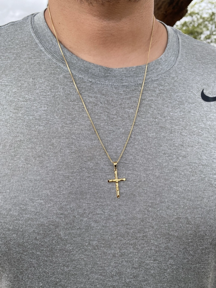 Colar Cruz com Cristo - 1