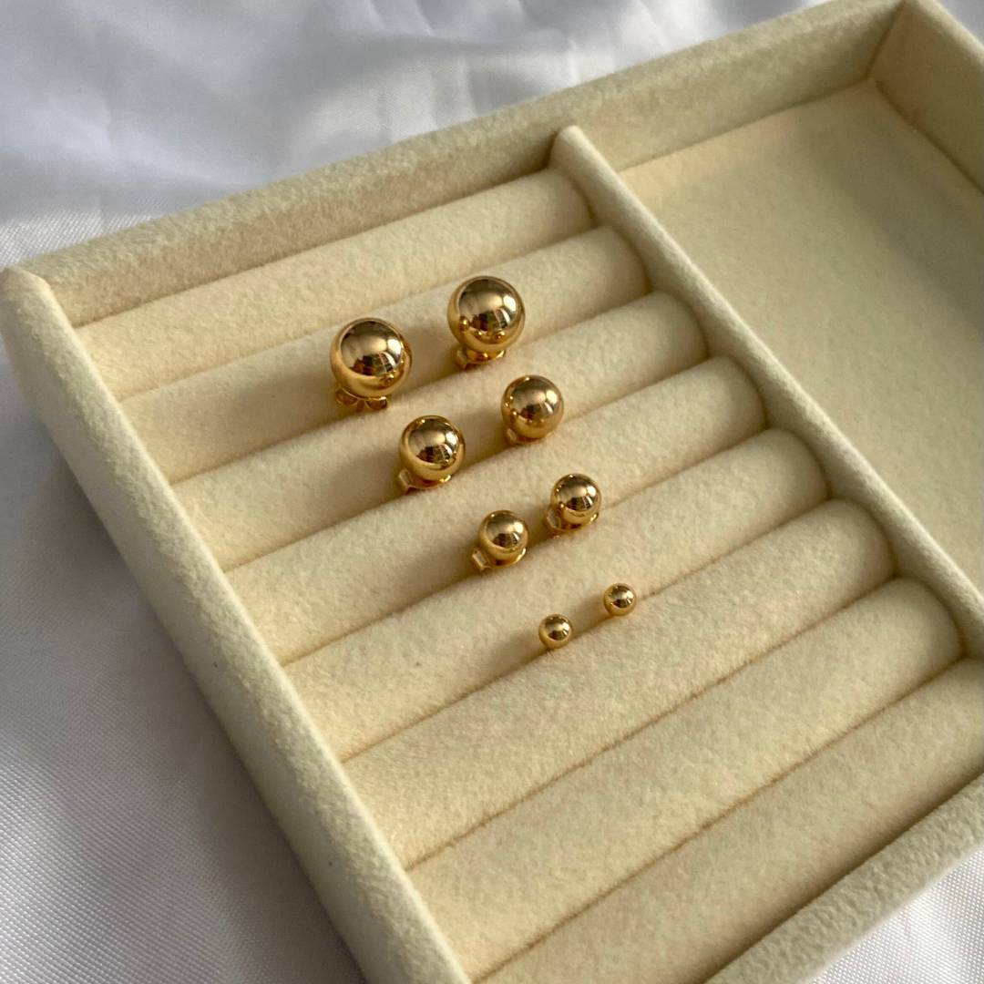 Brinco Clássico Bolinhas