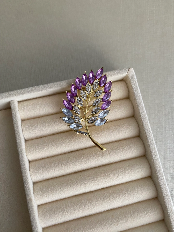Broche Folha Cravejada (biju)