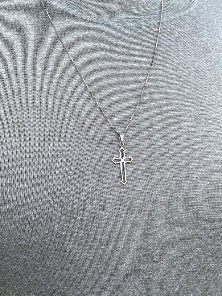 Colar com Crucifixo - 6