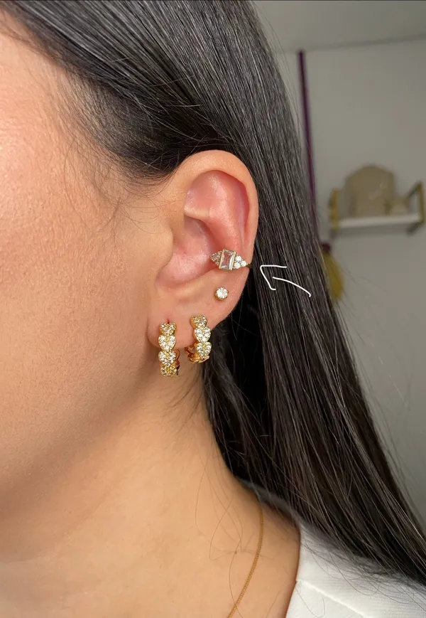 Piercing Fake Ponto de Luz Retangular. 