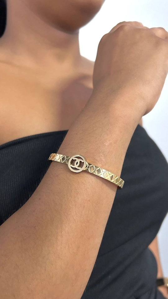 Bracelete Channel Aço Dourado - 1