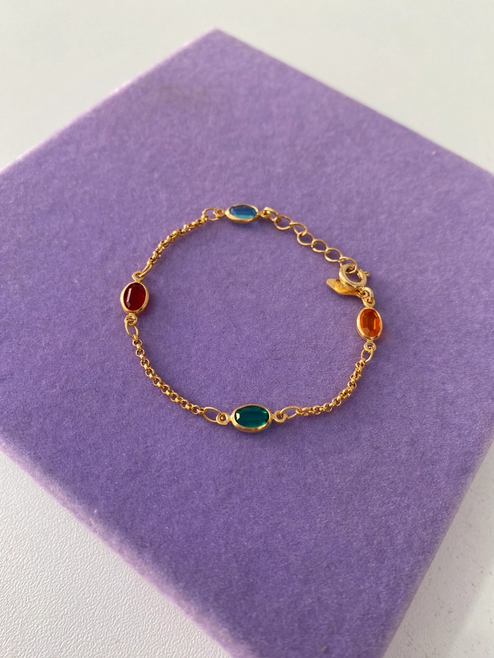 PULSEIRA INFANTIL PEDRAS COLORIDAS FOLHEADO A OURO 