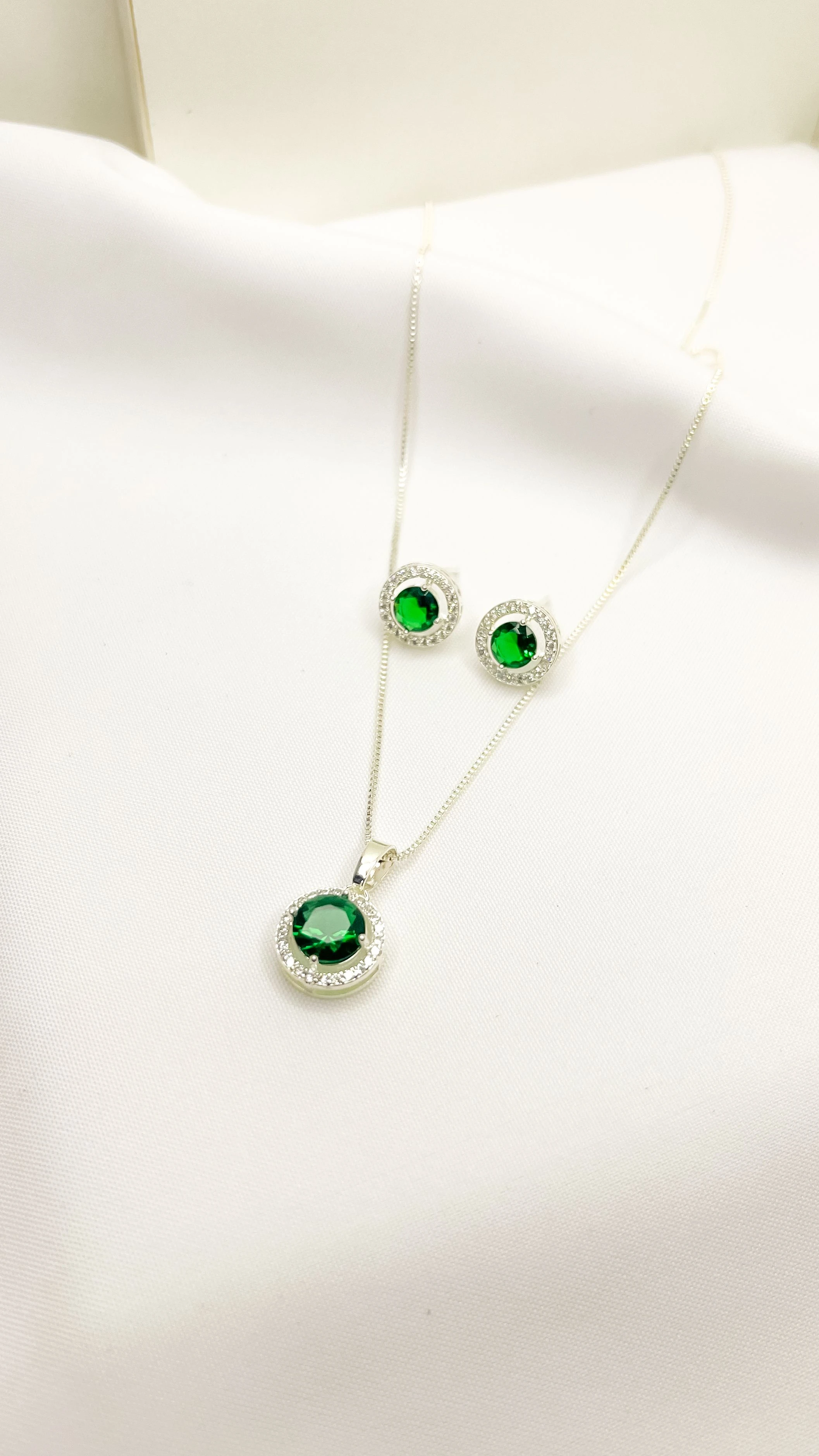 Conjunto Verde Esmeralda Prata Mirah - 1