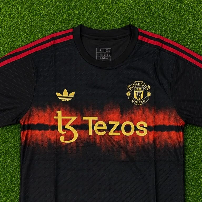 MANCHESTER UNITED PRETA - 3