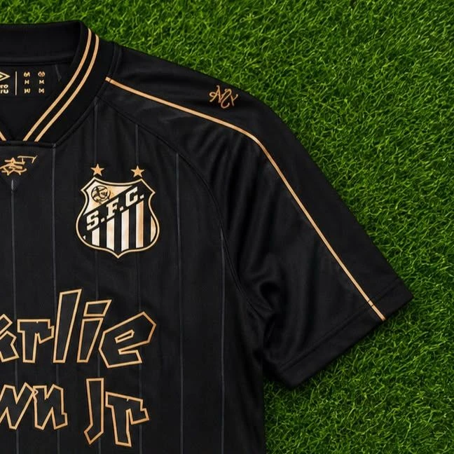 SANTOS CHARLIE BROWN PRETA - 3