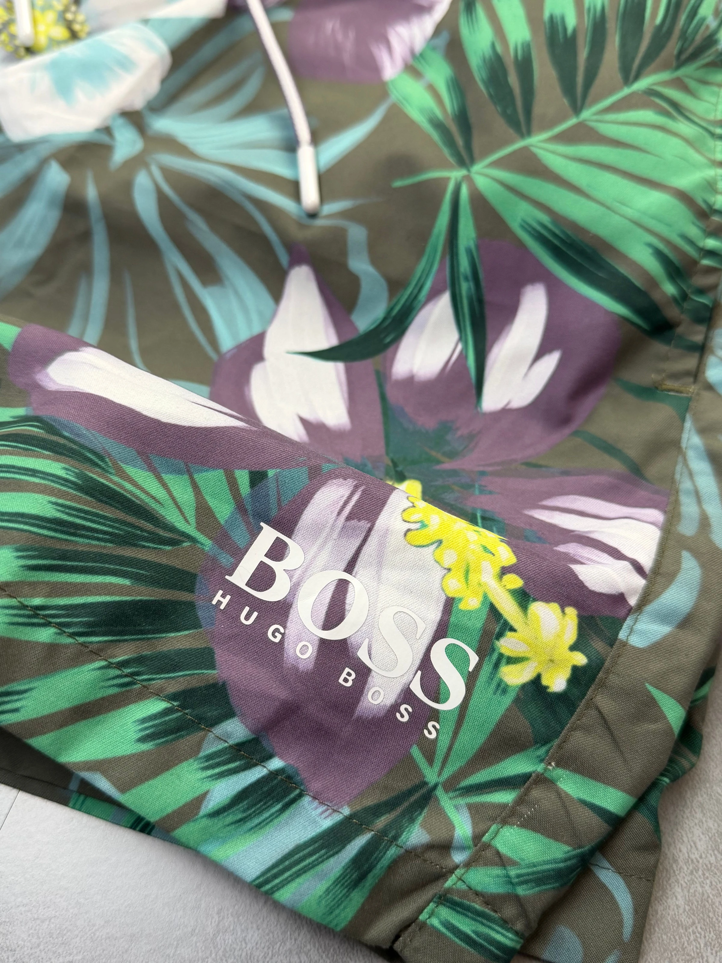 Shorts praia hugo Boss florido  - 3