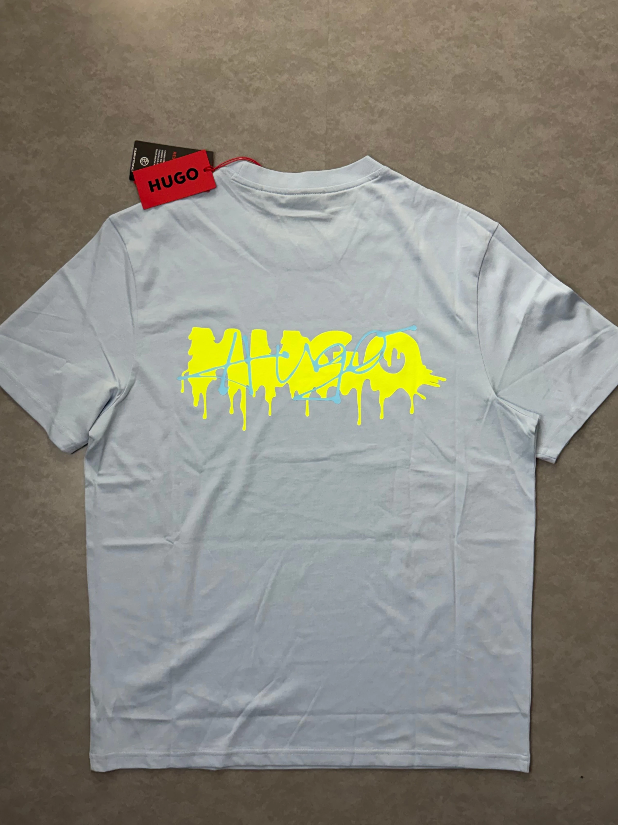 Camiseta hugo melted  - 3