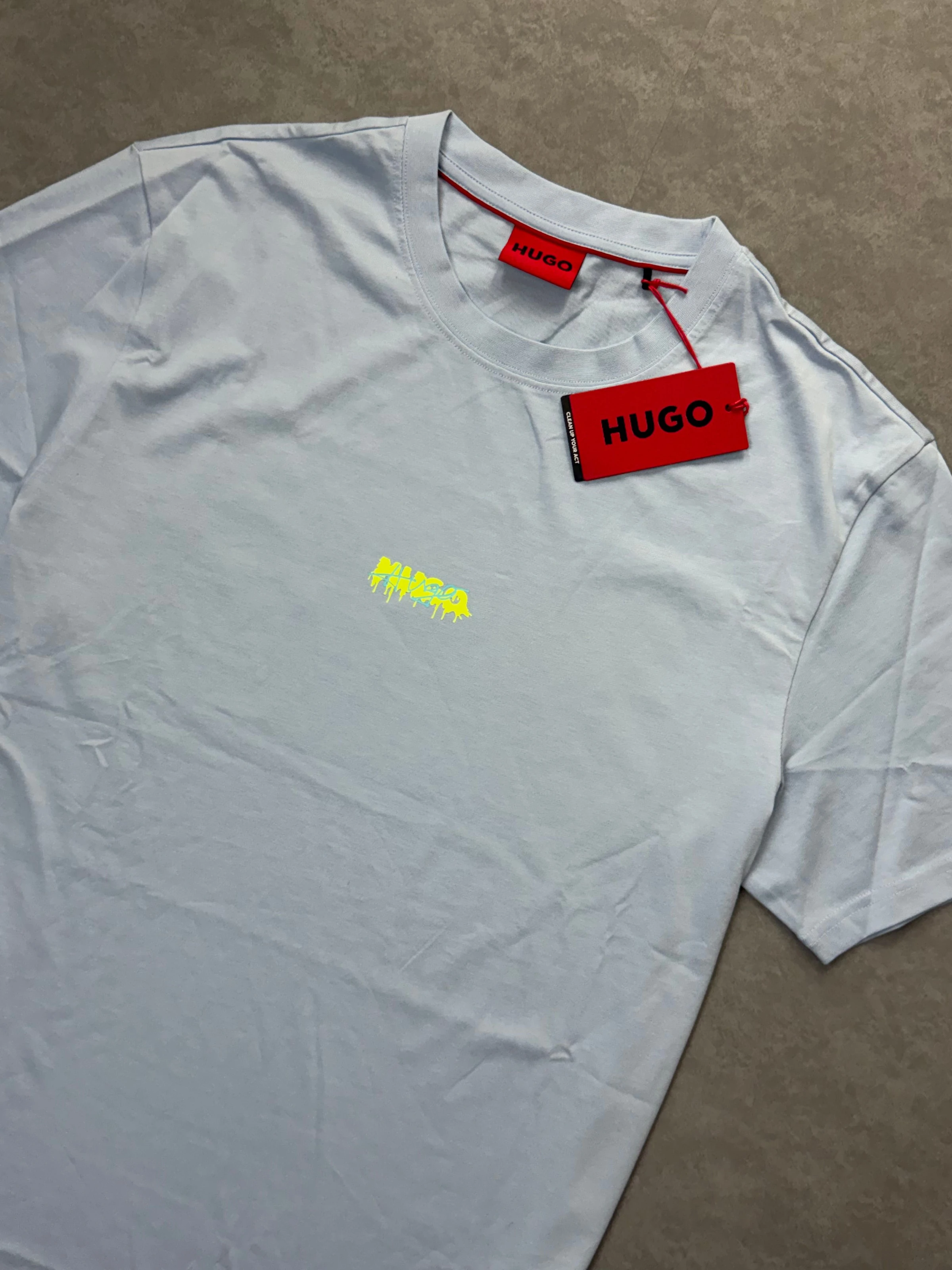 Camiseta hugo melted  - 2