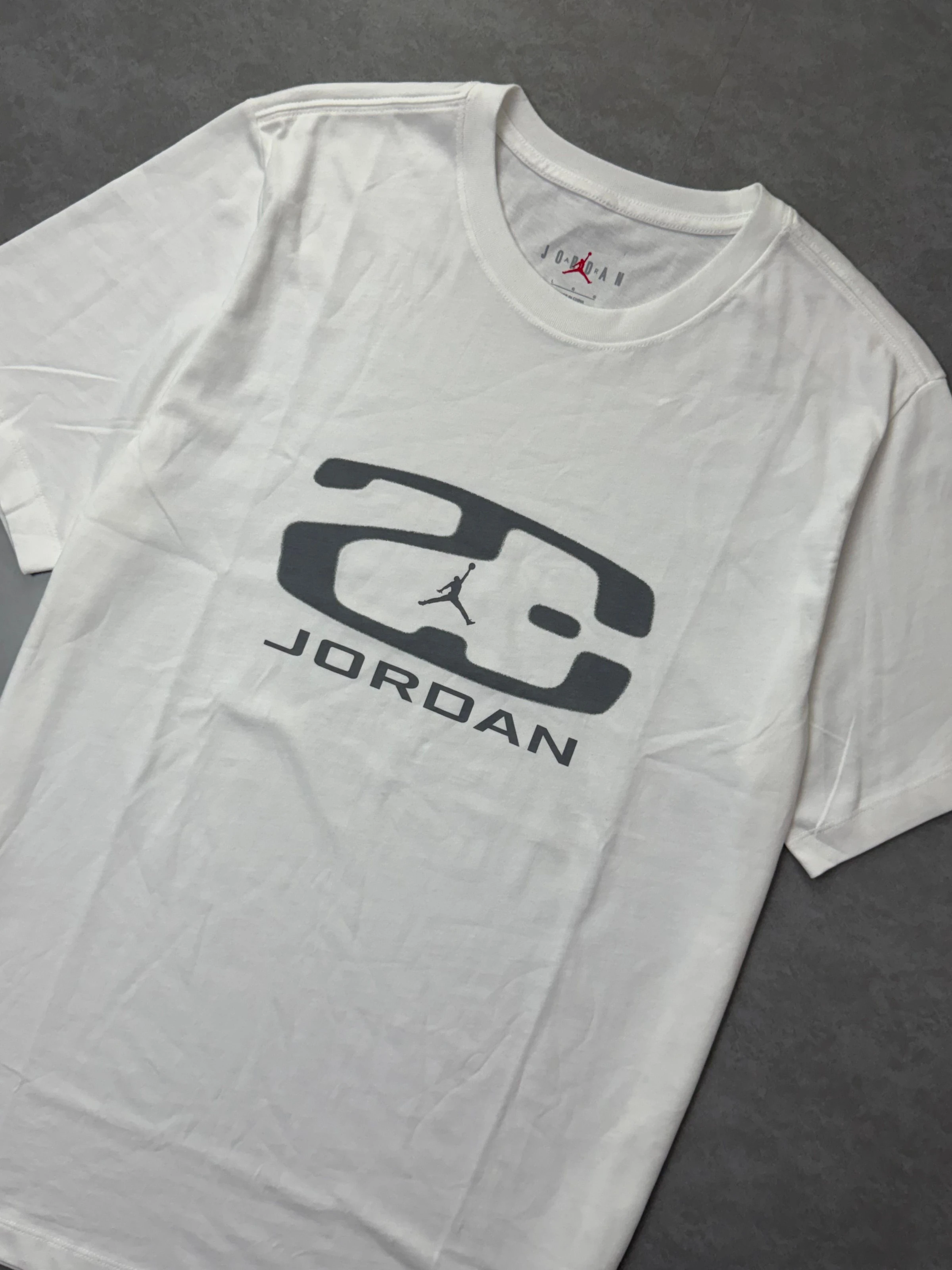 Camiseta Jordan 23  - 2