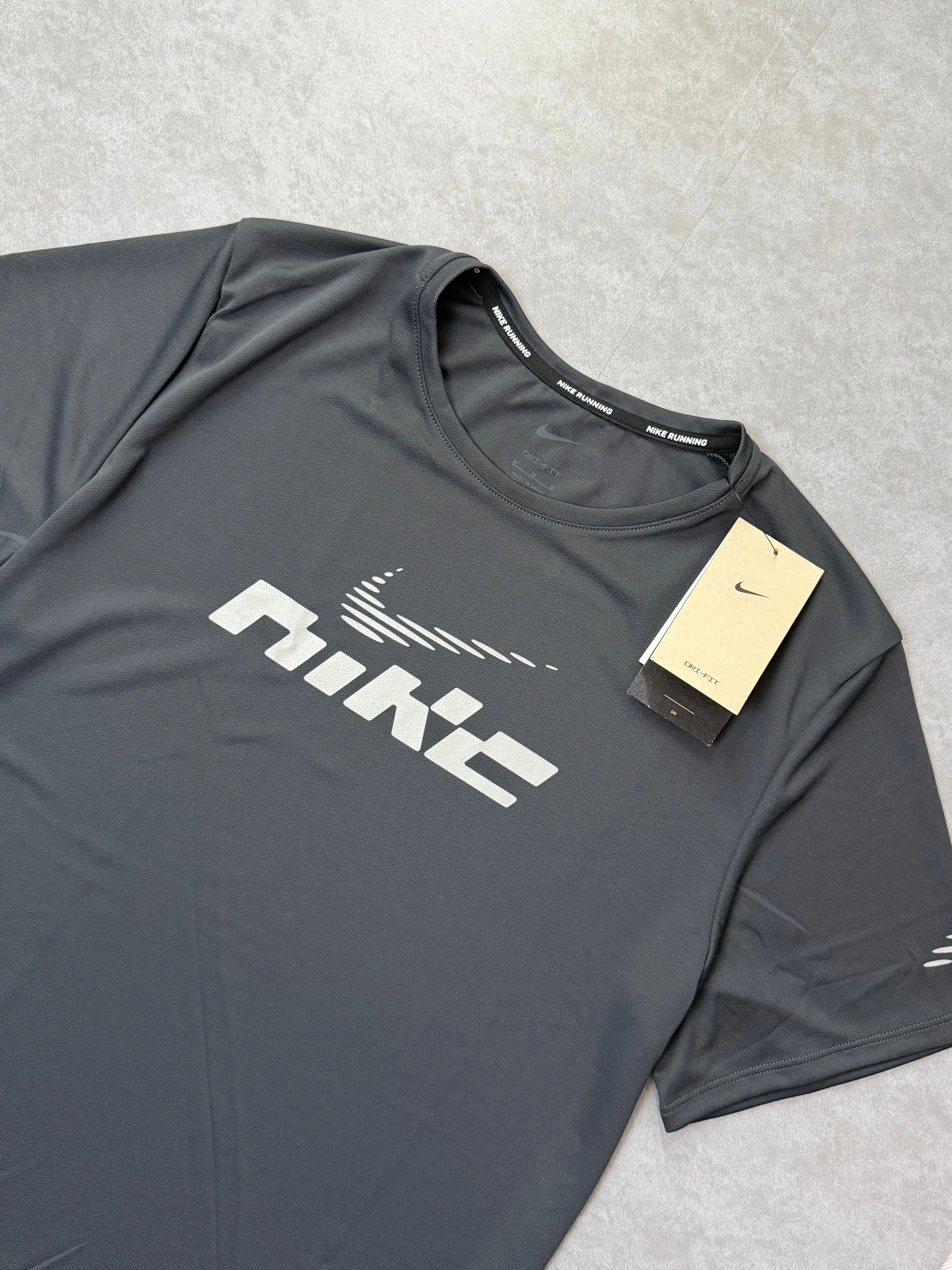 Camiseta Nike Dri-fit  - 2