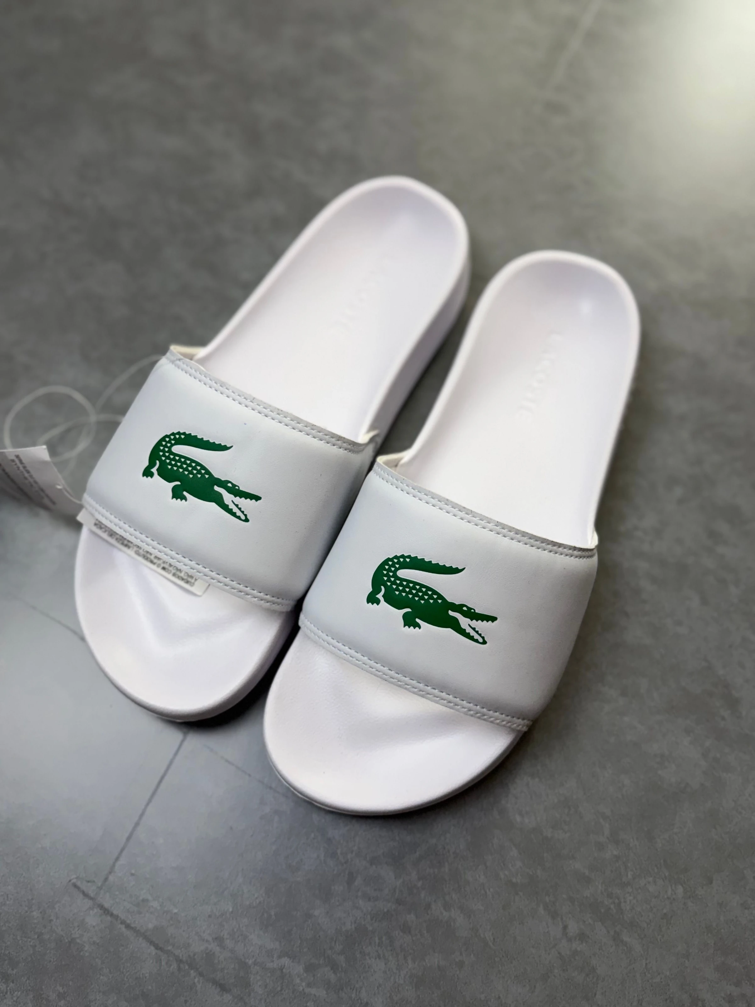 Chinelo slide Lacoste  - 2