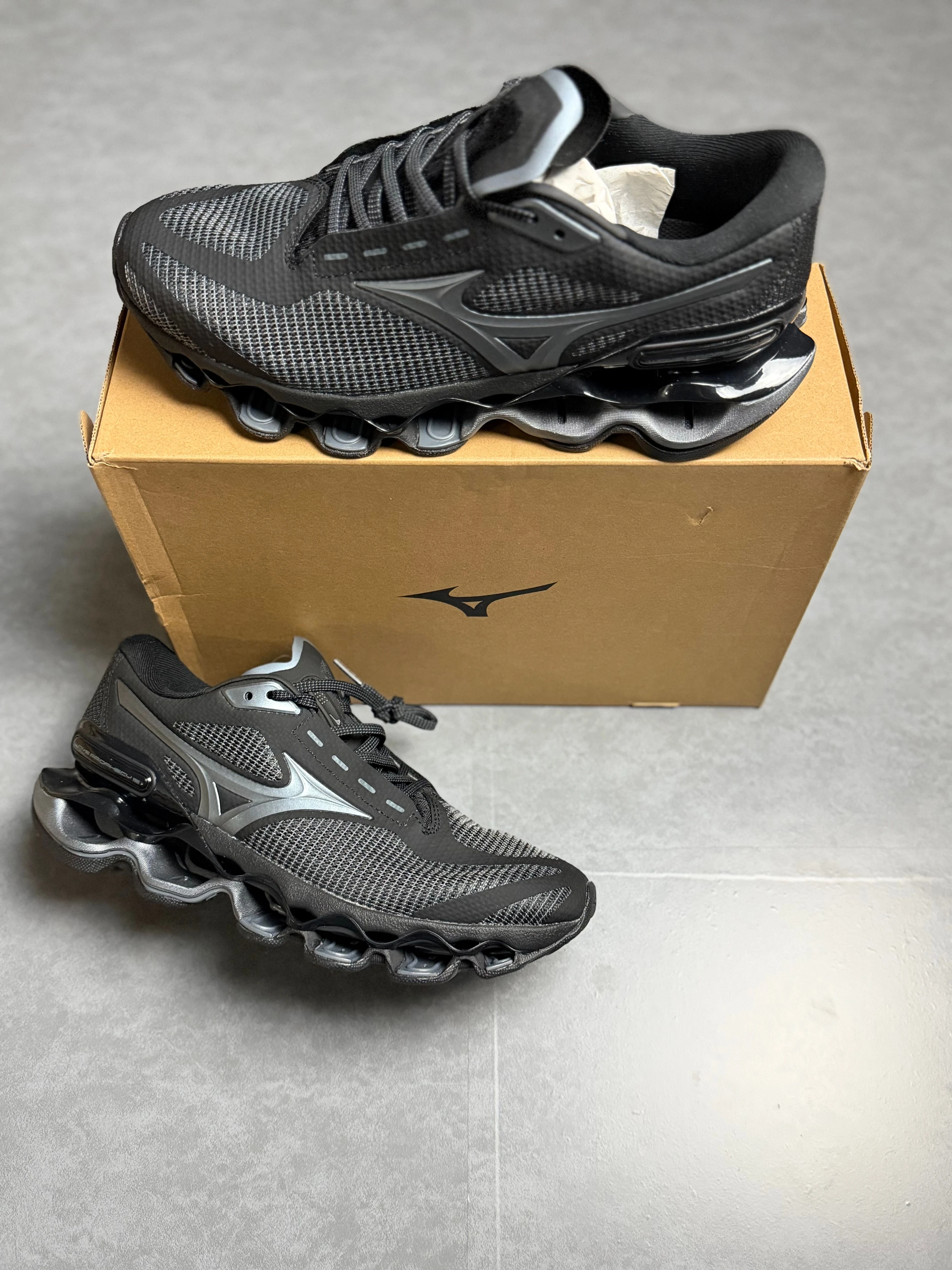 Mizuno prophecy 15 preto com prata  - 1