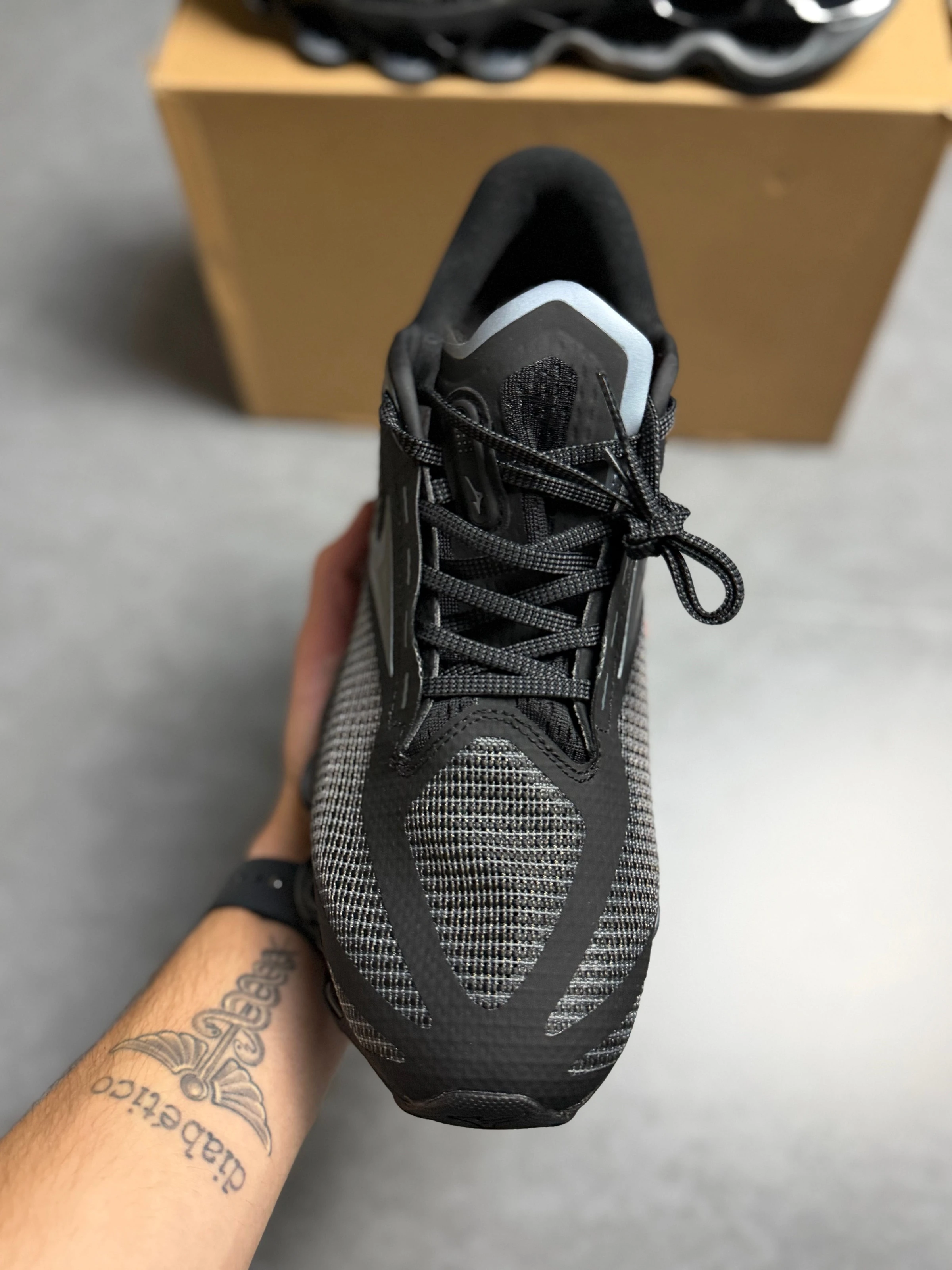 Mizuno prophecy 15 preto com prata  - 3