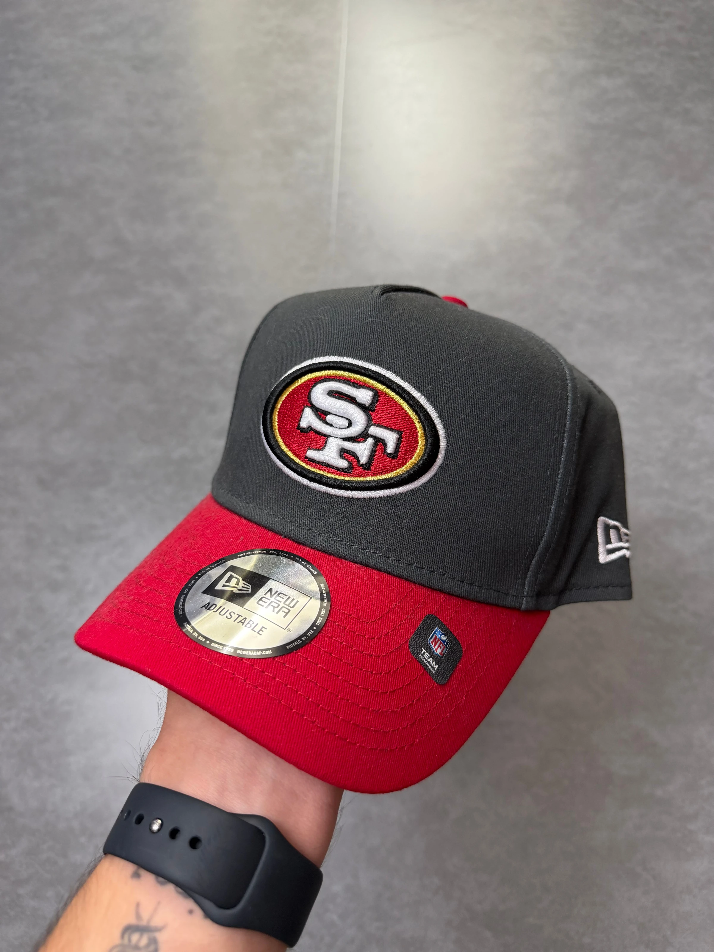 Boné new era “49ERS”  - 1