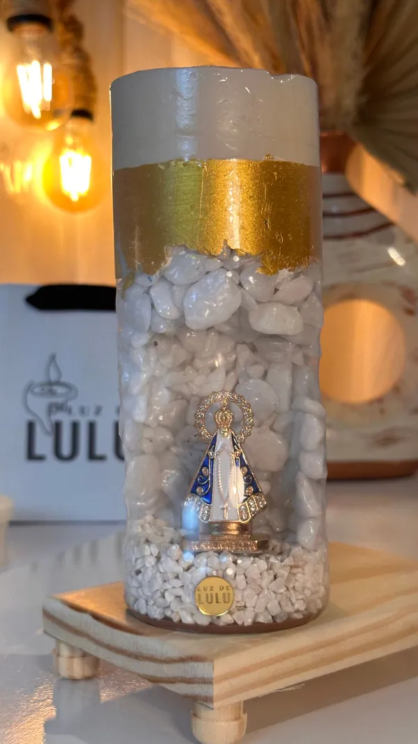 GRUTA NATURAL COM DOURADO - imagem 1