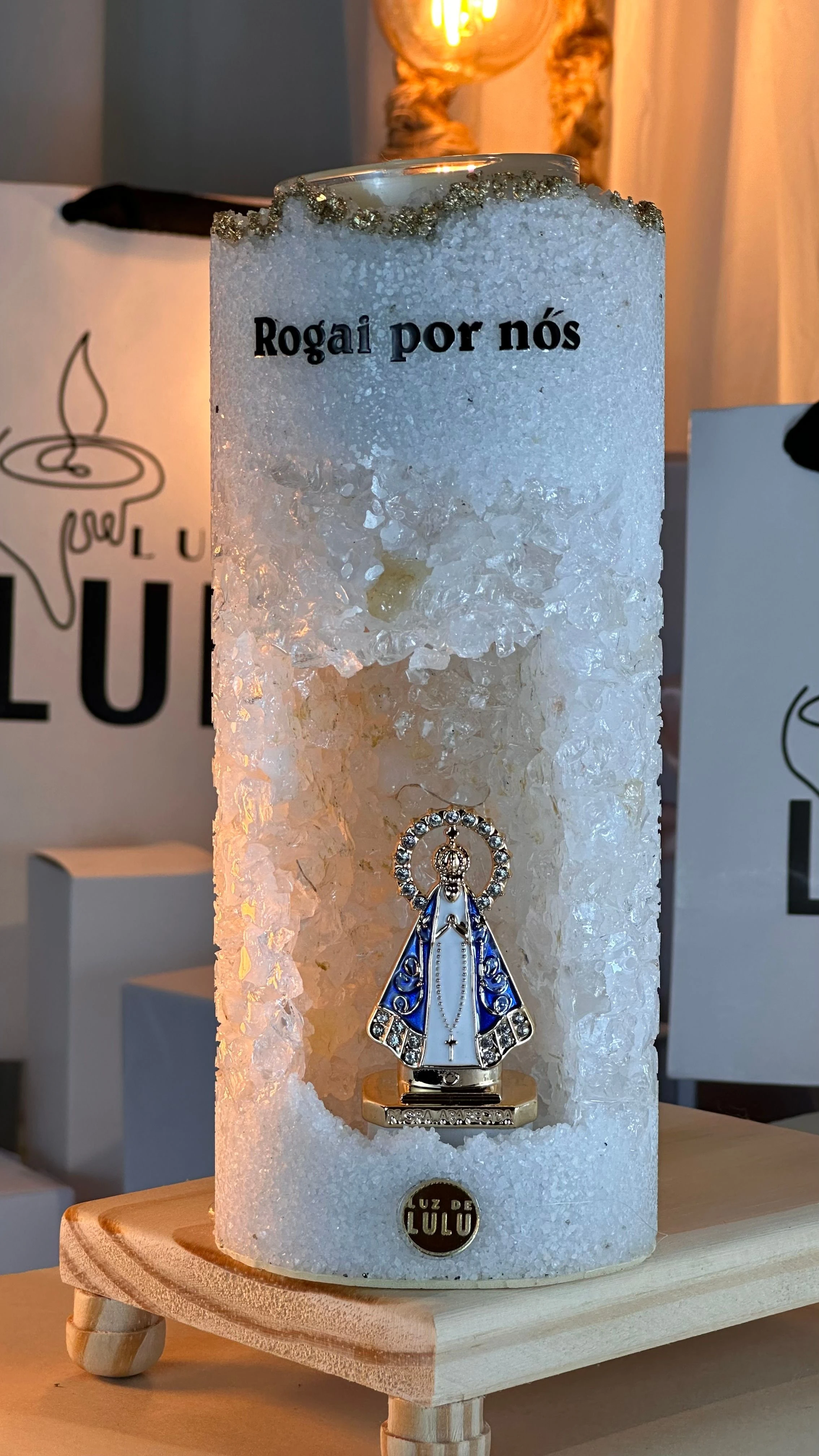 GRUTA QUARTZO CRISTAL NOSSA SENHORA APARECIDA  - 1