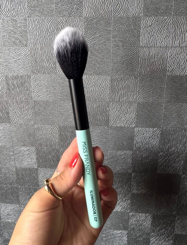 Pincel Miss Frandy iluminado