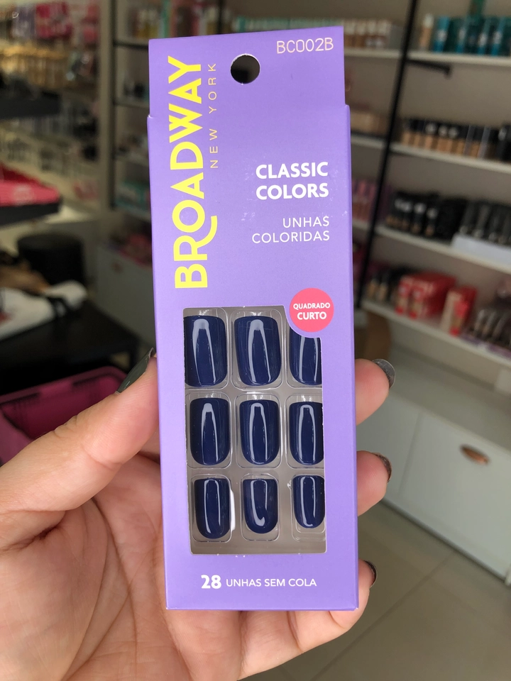 Unhas postiças coloridas - Broadway New York 