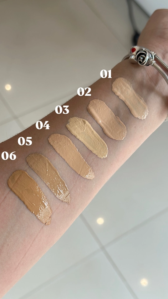 Base Líquida Forever Flawless Foundartion - Alice Academy - 2