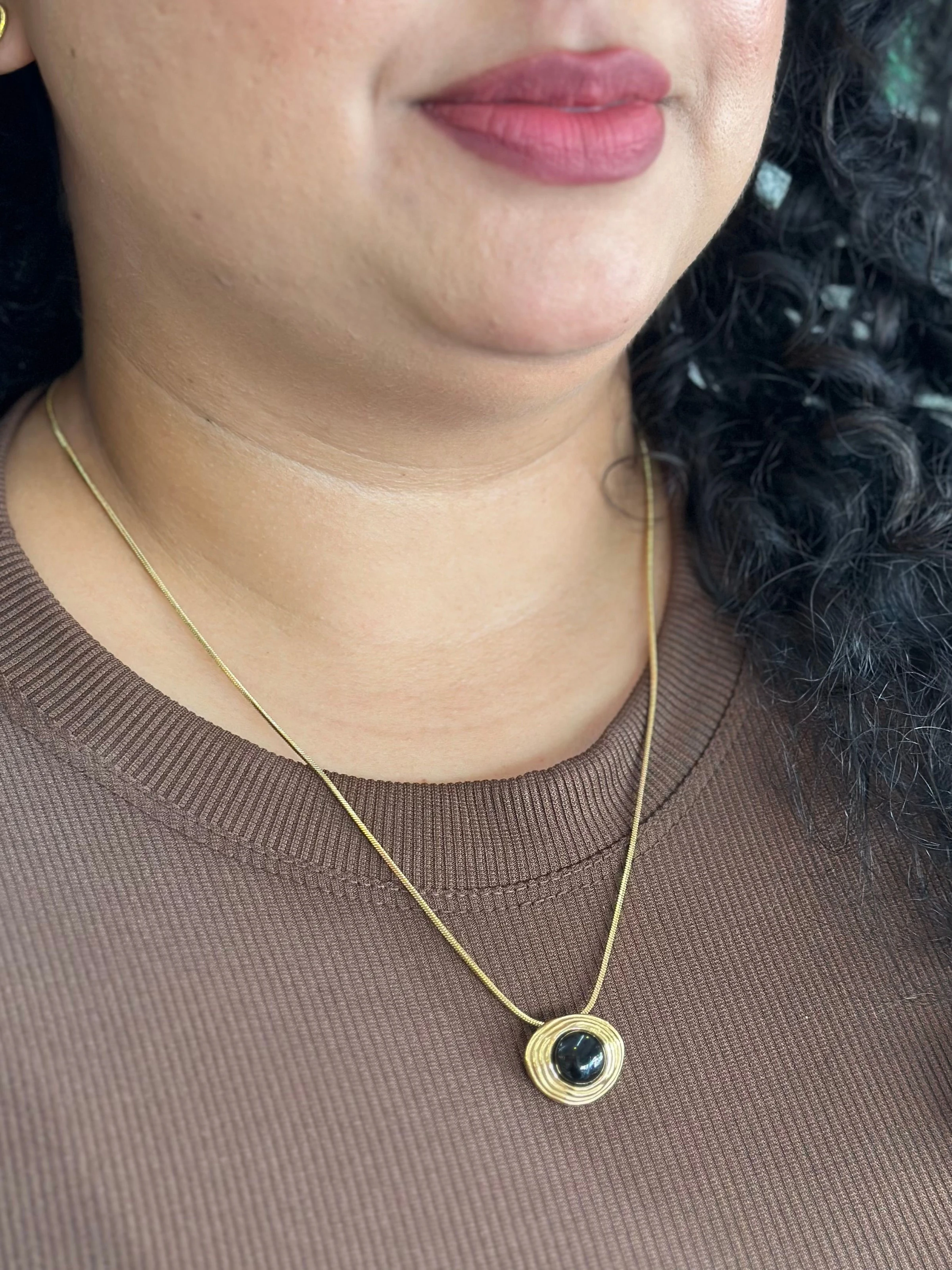 COLAR COM PEDRA - 1