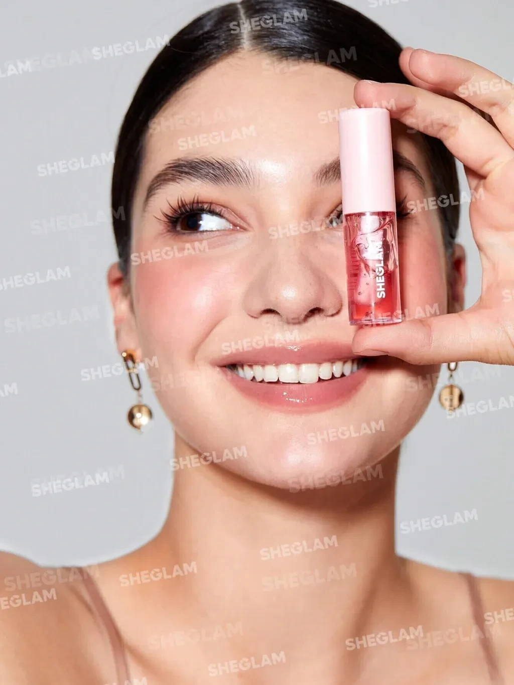Jelly Wow-Berry Lip Oil Berry Involved - SHEGLAM - 2