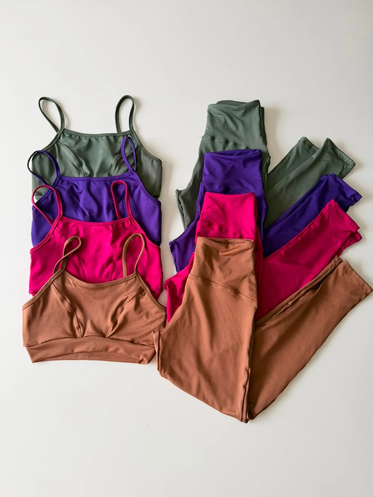 Conjunto Essential set - 4