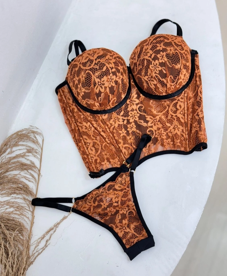 Corset Luxo (P/M) - com bojo e barbatanas - imagem 3