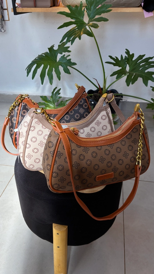 Bolsa Hobo - canoa  - 1