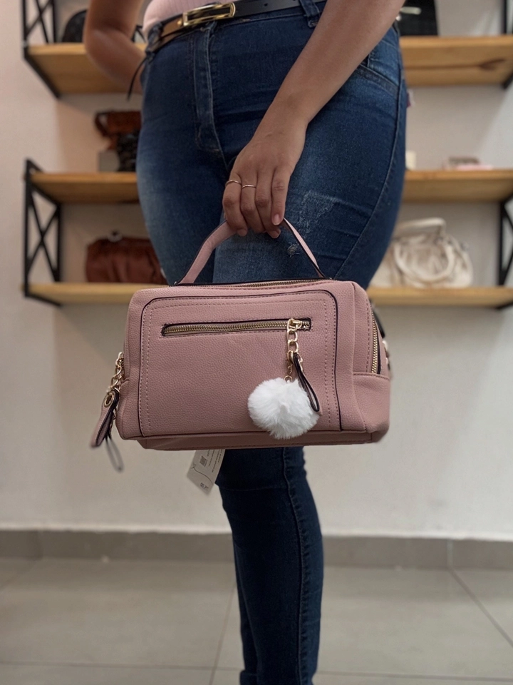 Bolsa média com pingente  - 2