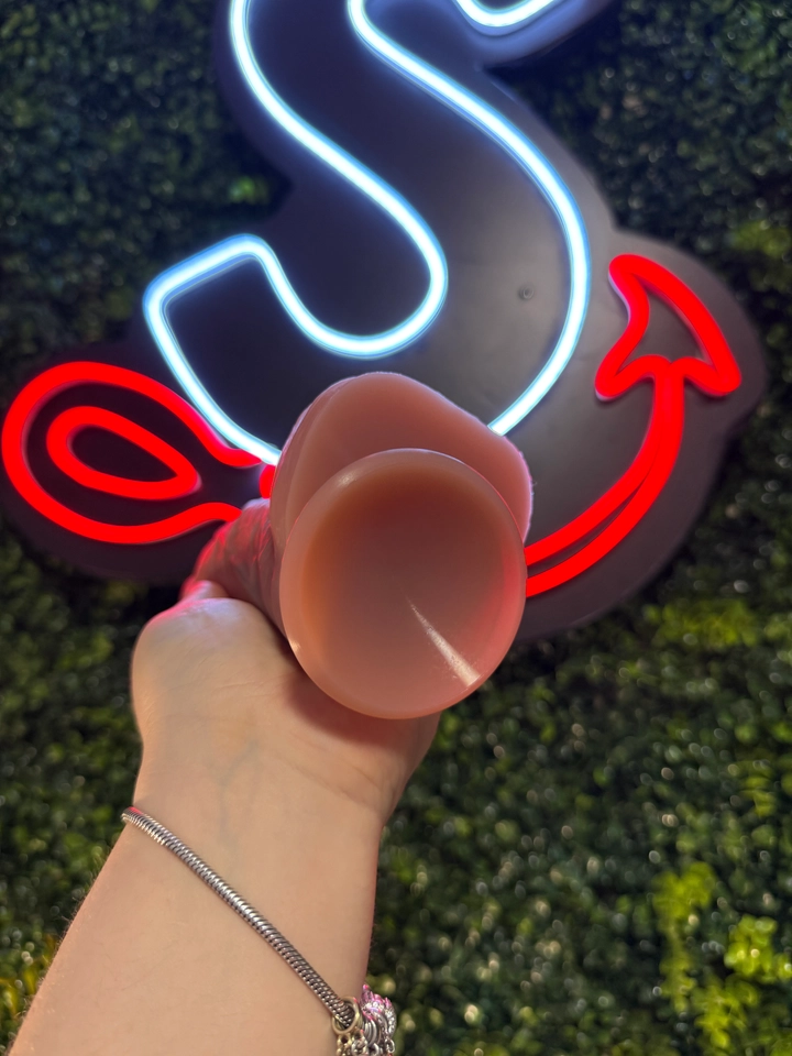 Pênis Super Realístico em Silicone Líquido - 20,0x4,8  - 6