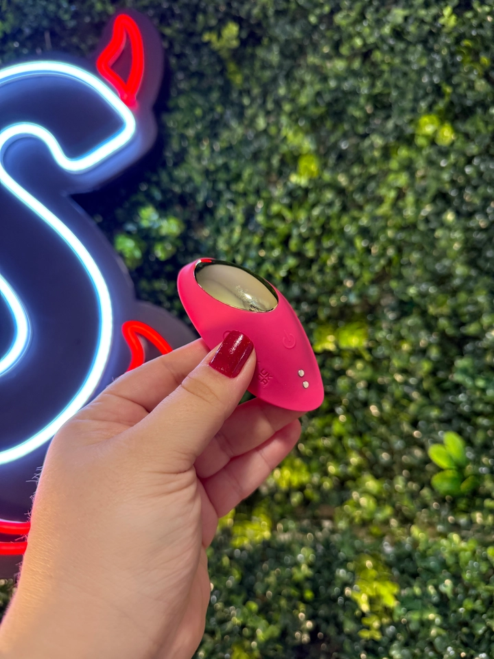 Vibrador App com sugador Íris - 5